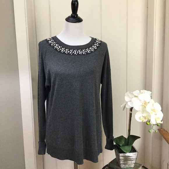 ♦️$10 SALE♦️CROWN & IVY Grey Jeweled Sweater - Picture 1 of 5
